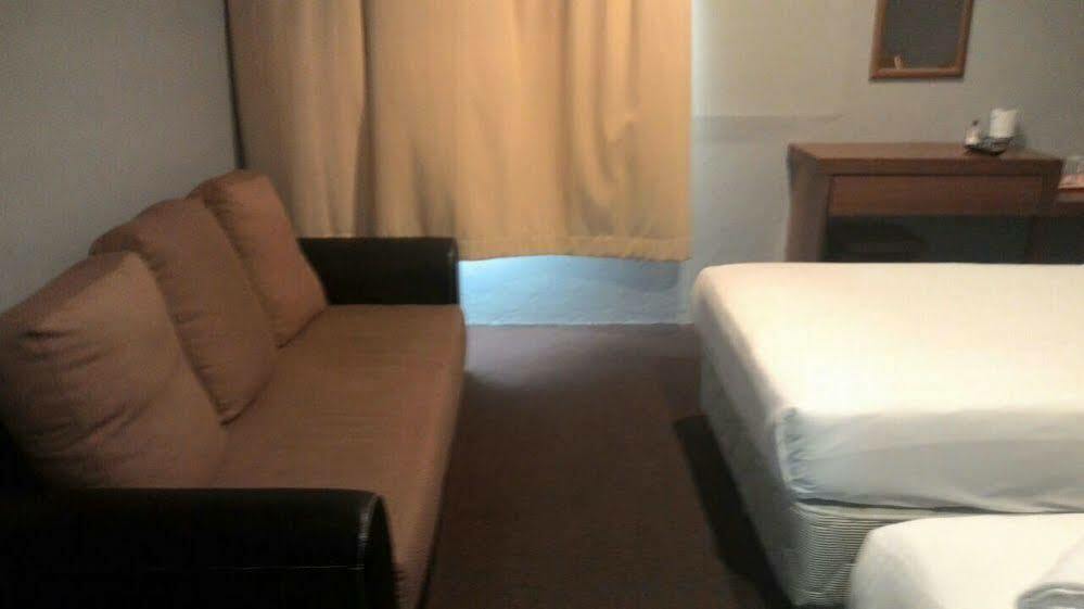 מלון קוטה קינבלו M Sadong Jaya מראה חיצוני תמונה